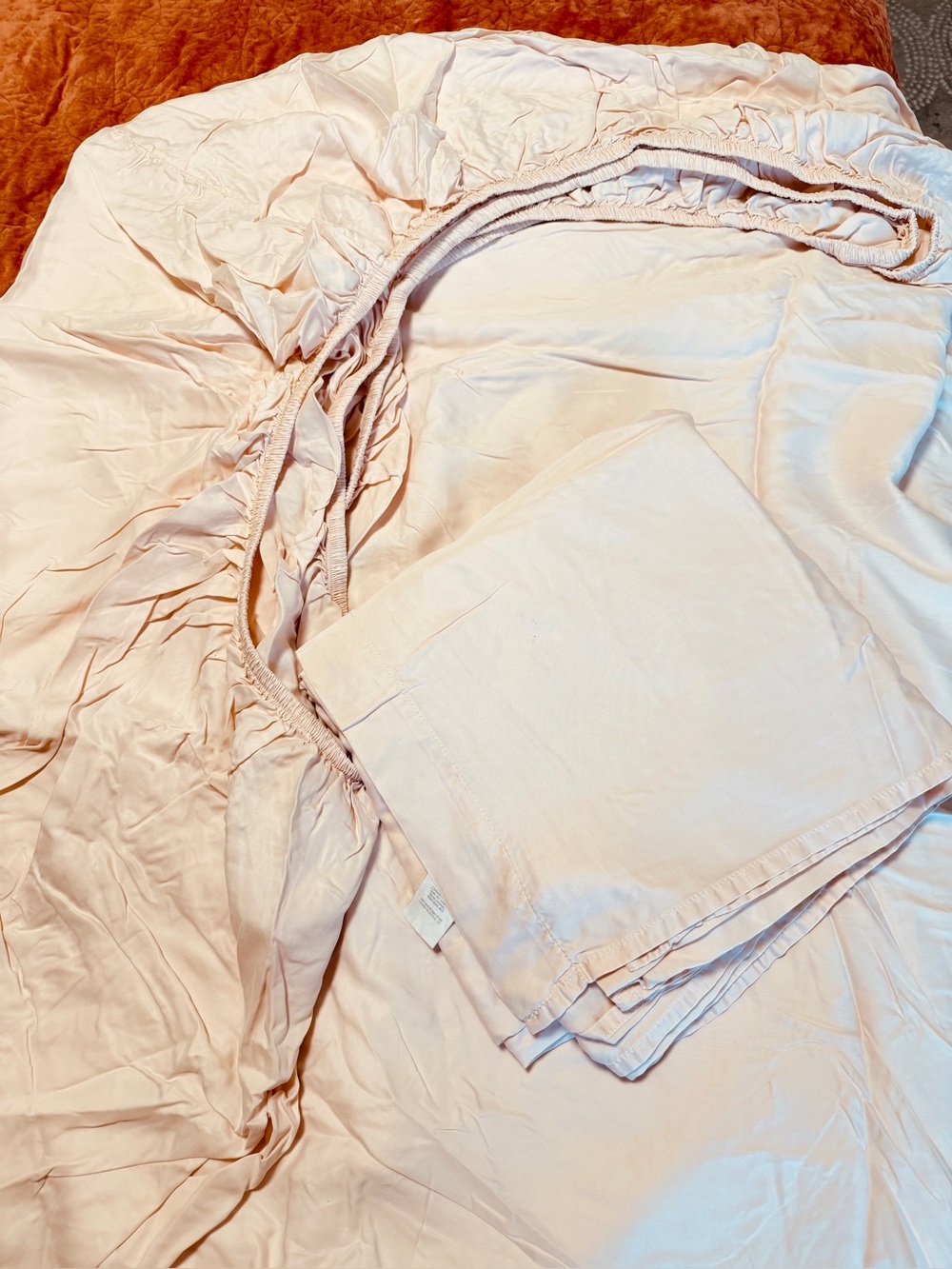 West Elm Silky TENCEL Lyocell King Flat & Fitted Sheets Blush Pink 2-Piece Set